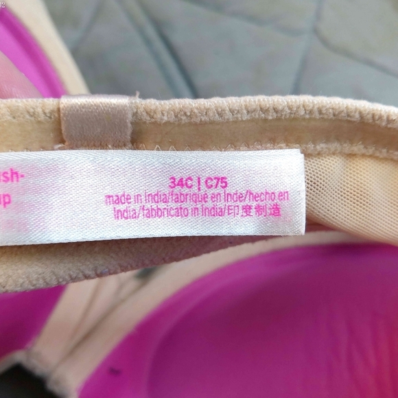 PINK VICTORIA'S SECERT BRA - Picture 6 of 8